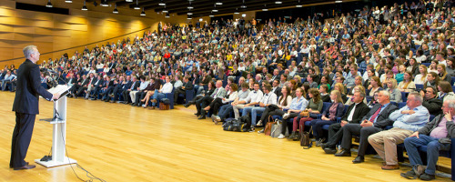 Full auditorium_BRU_1258_500x200